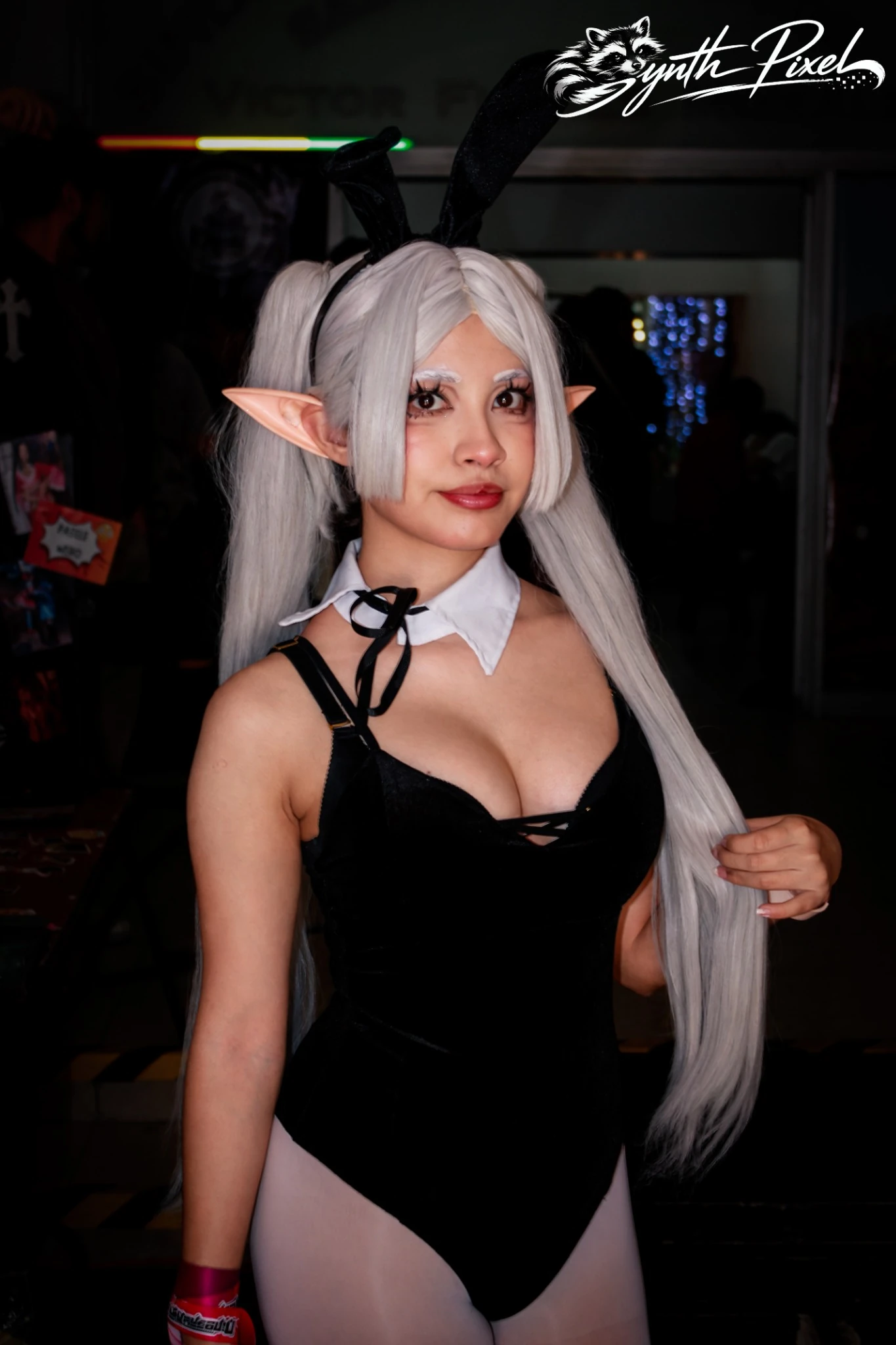 Cosplay de Frieren versión bunny suit por akame_lyria